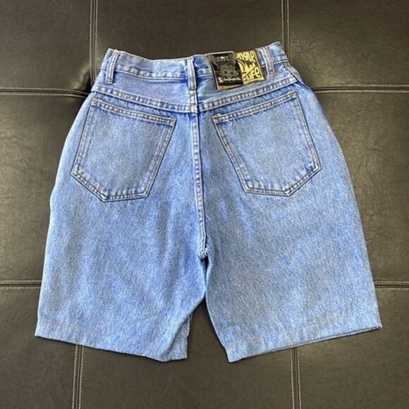 5ive Jungle & Co Women's Jean Shorts (11) - Picture 2 of 7